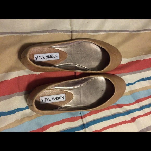 Dress shoes
