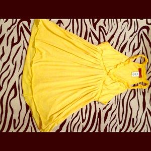 Soft yellow tank style shirt, vintage style