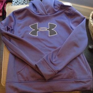 Under Armour dry fit sweatshirt