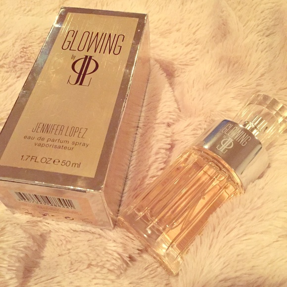 Glowing perfume