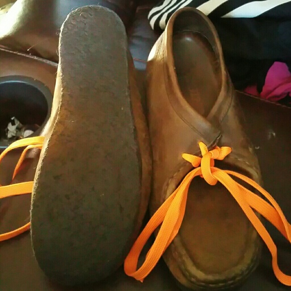 Clark wallabees - Picture 2 of 2