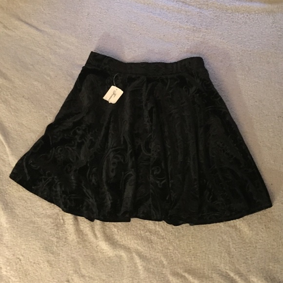Velvet skater skirt