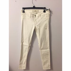 Hollister Jeggings **Tags still on, NEVER worn**
