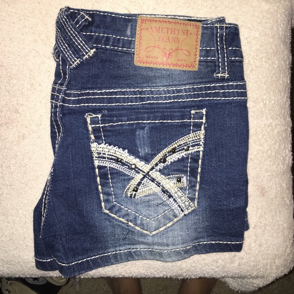 Amethyst Jean shorts dark wash