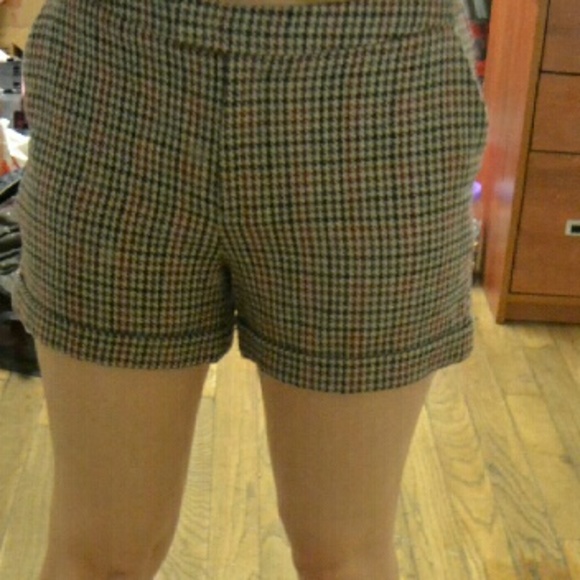 !bogo!Black and Red houndstooth shorts