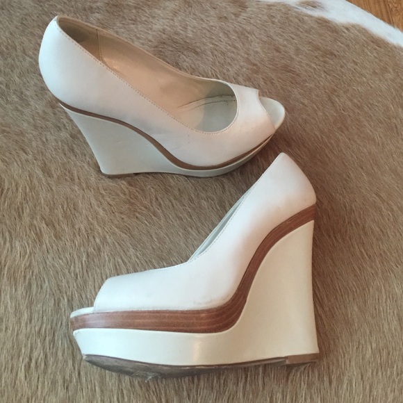 Flirty Aldo heeled wedges