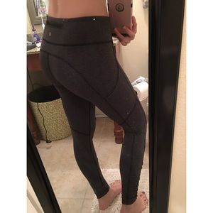 Lululemon Athletica herringbone speed tight size 6