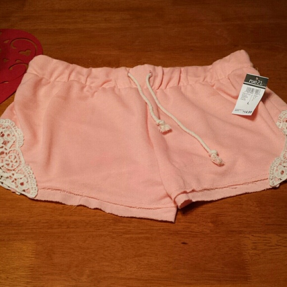 Brand New shorts on hold - Picture 4 of 4