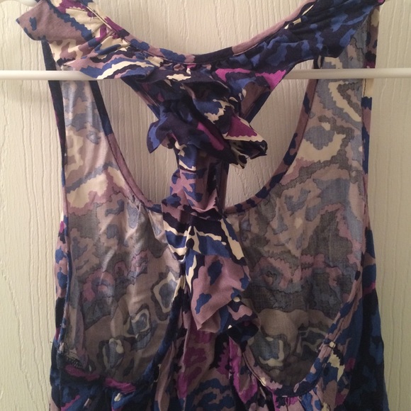 Patterned tank with ruffle back detail - Picture 3 of 6