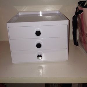 NWOT White Vanity Organizer 💄