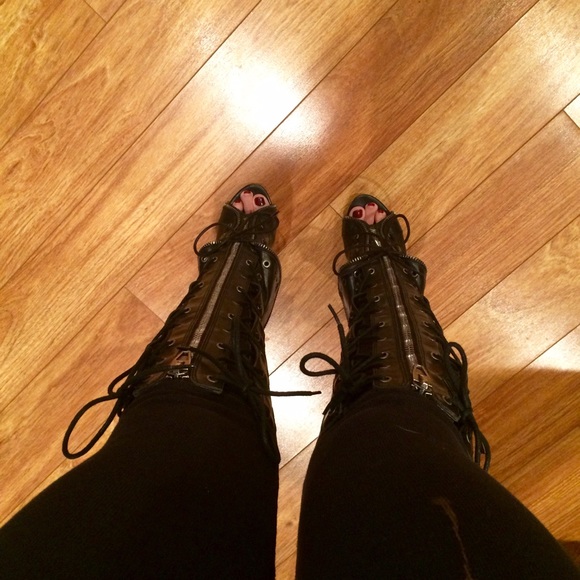 ✨FINAL PRICE DROP✨ Alexander Wang Boots✨ - Picture 4 of 5