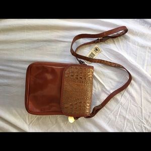 Brahmin bag leather