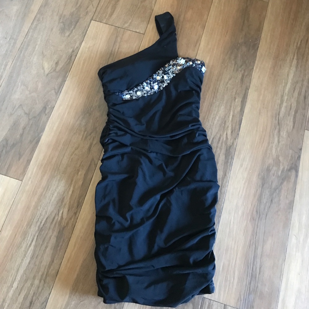 One shoulder black dress