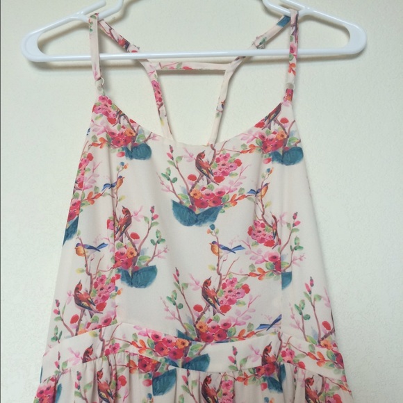 FINAL PRICE Adorable floral and sparrow maxi dress