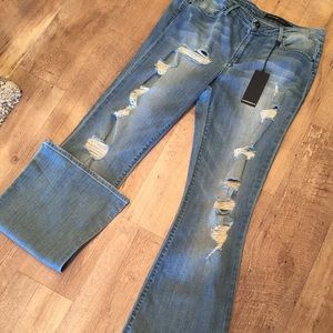Trendy Black Orchid distressed flare jean