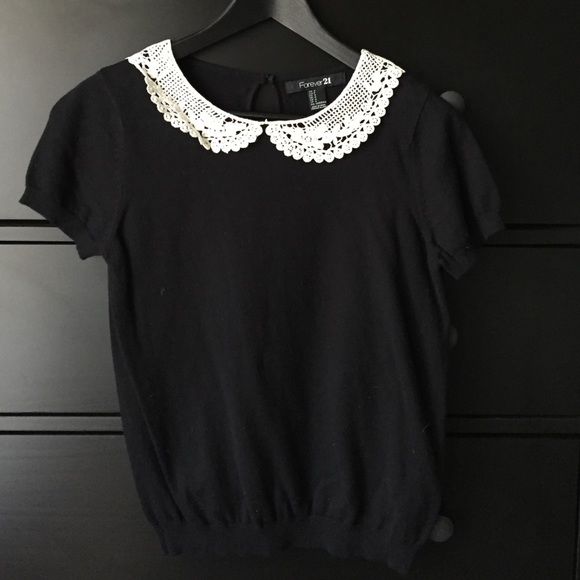 Forever 21 Tops - Forever 21 Sweater