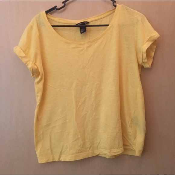 H&M basic yellow tee