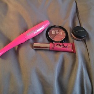 Mini makeup bundle