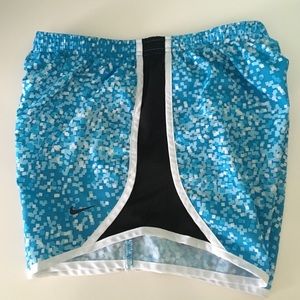 DONATING TODAY!! Nike tempo shorts
