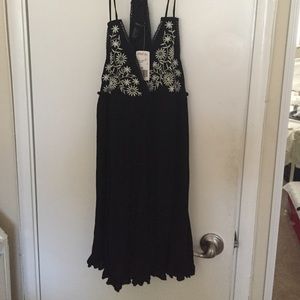black with white floral print dress