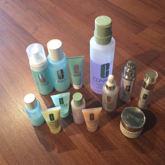HUGE CLINIQUE BUNDLE 😊
