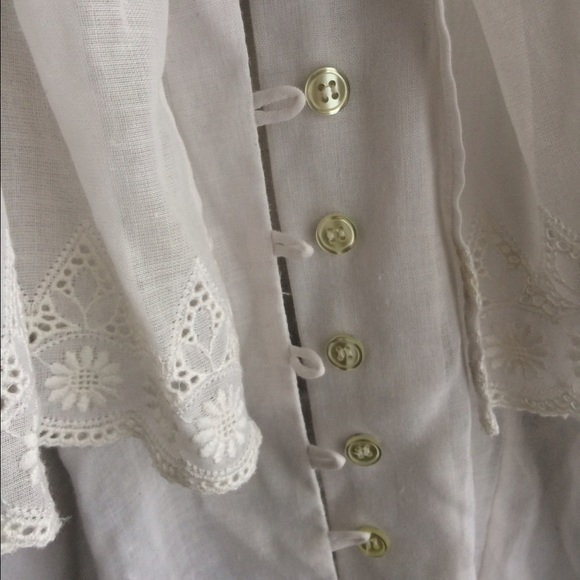 Victorian Style Romantic Shirt - Picture 2 of 3