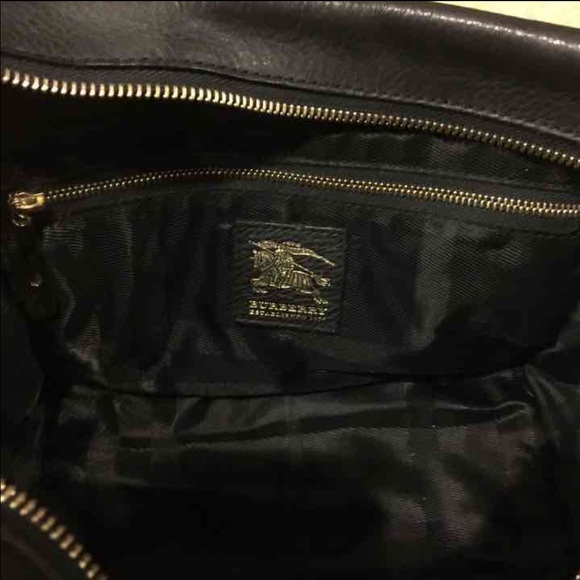 SOLD!!!🎉Burberry mini manor - Picture 3 of 4