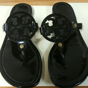 TORY BURCH SANDALS BLACK PATENT SIZE 7