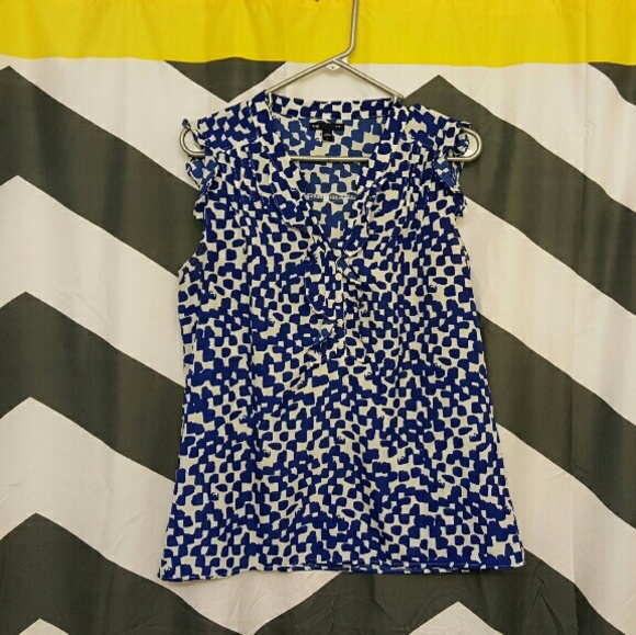 Blue and white top