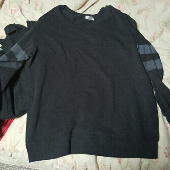 Sweaters - Picture 2 of 3