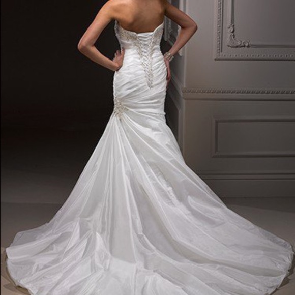 Maggie sotttero Adeline Marie wedding dress. - Picture 3 of 4