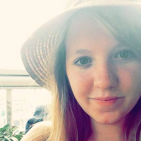 Meet your Posher, Laura - Picture 1 of 1