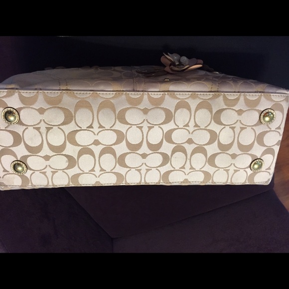 Coach Khaki & Pink Signature Tote - Picture 4 of 4