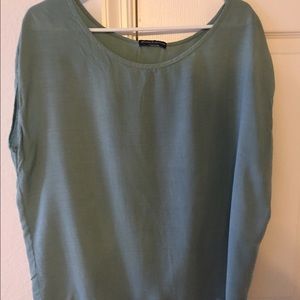 Brandy and Melville green t-shirt