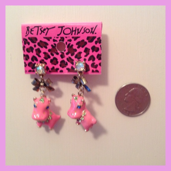 CUTE BETSEY JOHNSON HIPPO EARRINGS - Picture 3 of 3