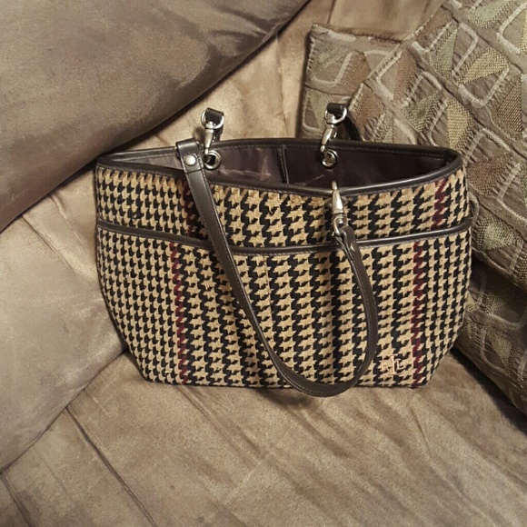 Cute Ralph Lauren purse.