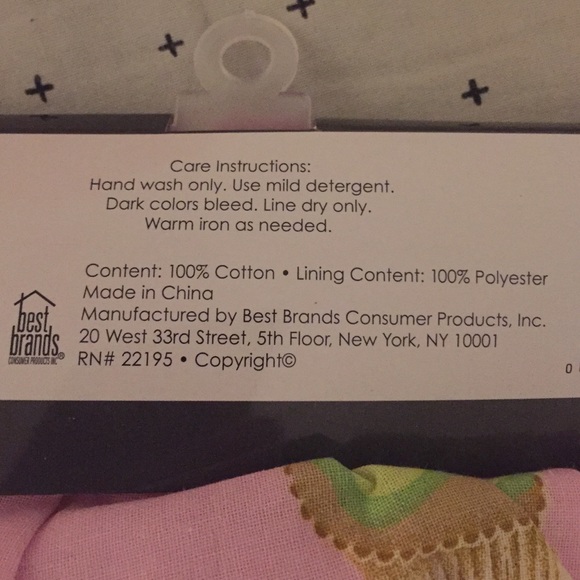 DONATED Ruffled pink cupcake apron - Picture 3 of 3