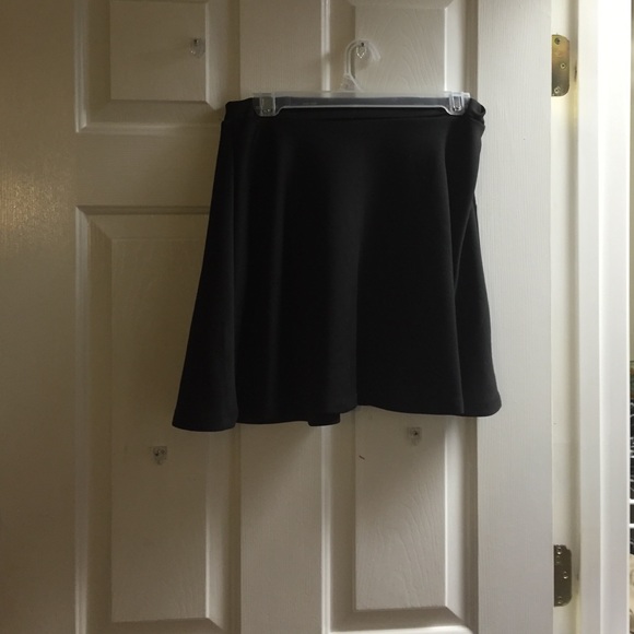 Rue21 Dresses & Skirts - Black skater skirt
