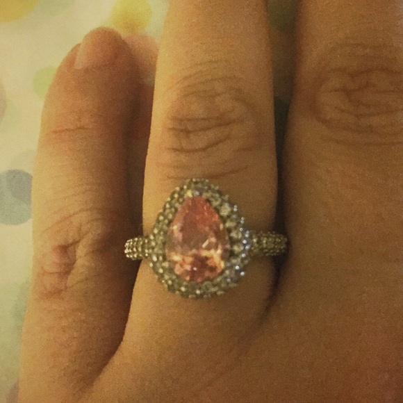 Pear shape pink ring - Picture 4 of 4