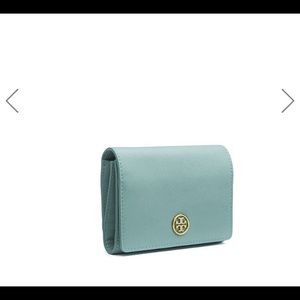 New in Box-Tory Burch Robinson Medium flap wallet