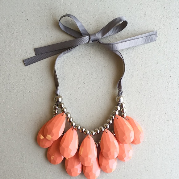 Anthropologie Jewelry - Teardrop statement necklace