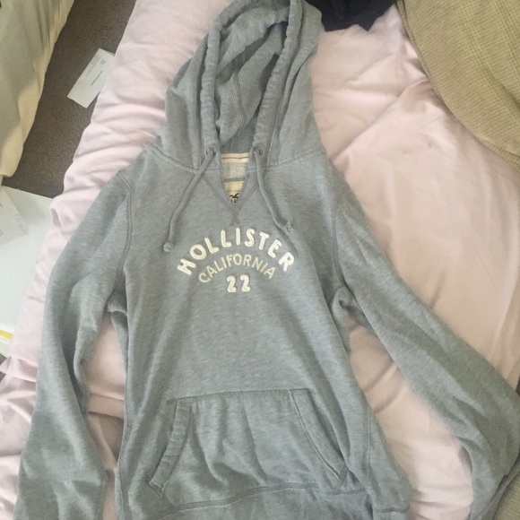 Hollister sweater