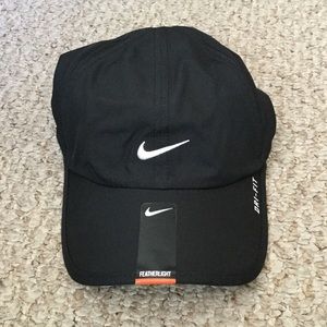 nike running cap womens
