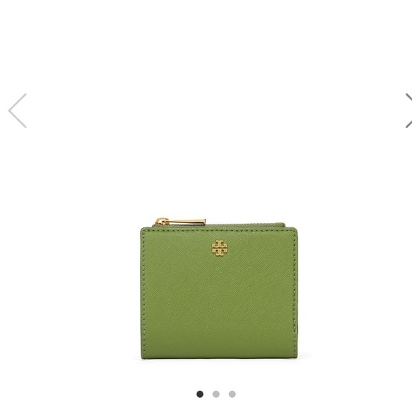 New in box- Tory Burch Robinson Mini wallet
