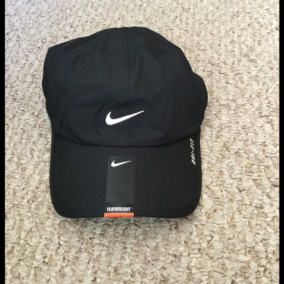 nike running cap womens