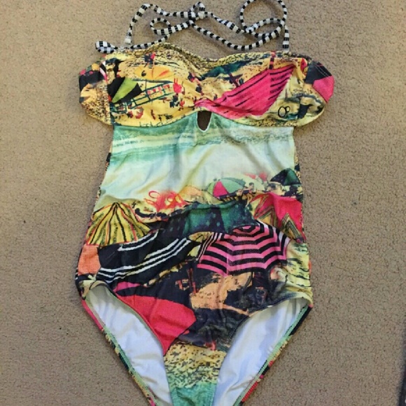 One-piece Swimsuit size 3-5