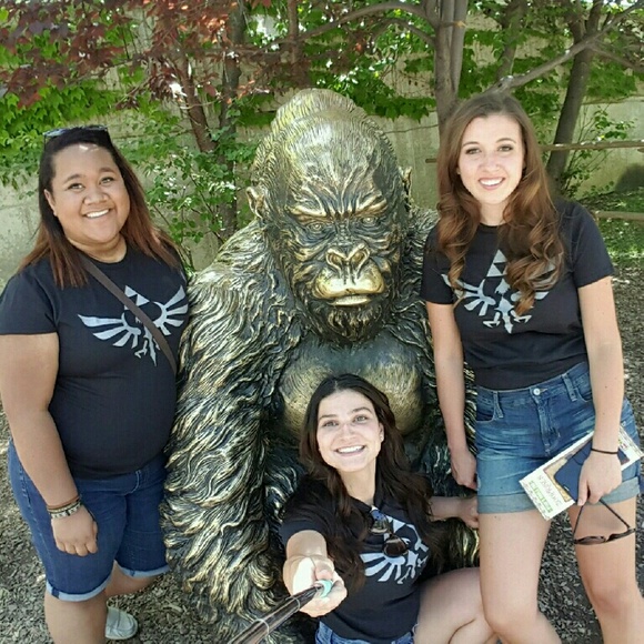 Meet your Posher, Stephanie - Picture 4 of 4