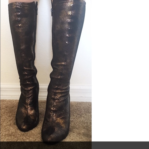 VS by Colin snakeskin Boots 8.5
