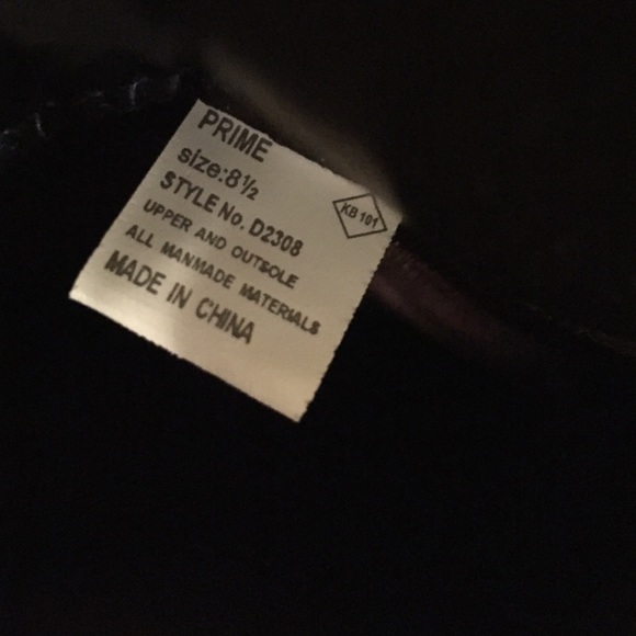 Brown boots - Picture 3 of 4