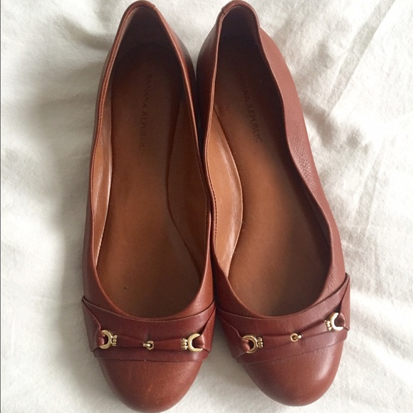 Banana Republic Shoes - Banana Republic Leather Flats